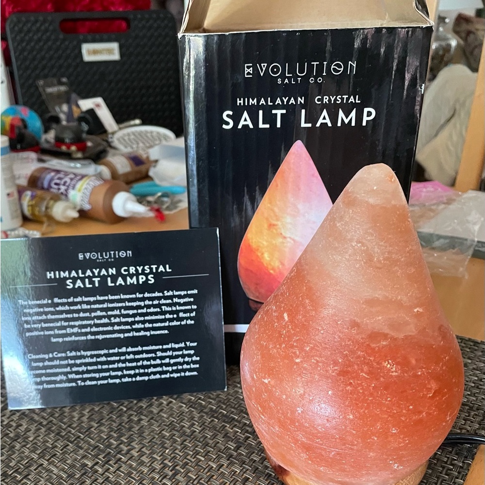 SALT LAMP….One setting type lighting…